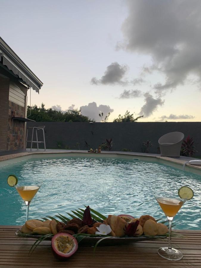 Les Villas De La Cheminee Le Moule Exterior photo